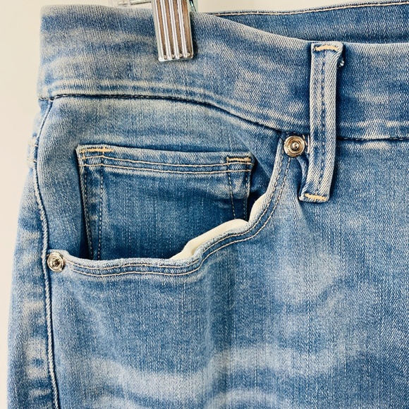 Good American Good Waist High Rise Crop Jeans Distressed Size 14 - Picture 2 of 6